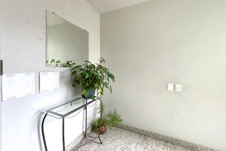 Apartamento para alugar com 156m², 4 quartos e 2 vagas Apartamento para alugar com 156m², 4 quartos e 2 vagasÁrea comum - Hall