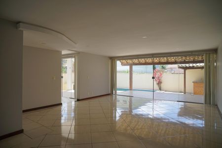 Sala de Jantar de casa à venda com 4 quartos, 350m² em Maravista, Niterói