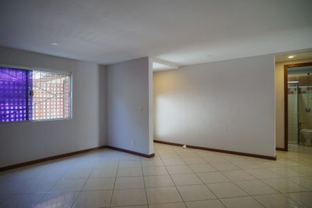 Sala de casa à venda com 4 quartos, 350m² em Maravista, Niterói