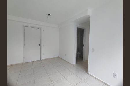 Sala de apartamento para alugar com 2 quartos, 48m² em Barra da Tijuca, Rio de Janeiro