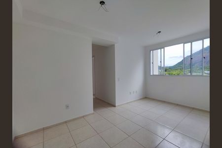 Sala de apartamento para alugar com 2 quartos, 48m² em Barra da Tijuca, Rio de Janeiro