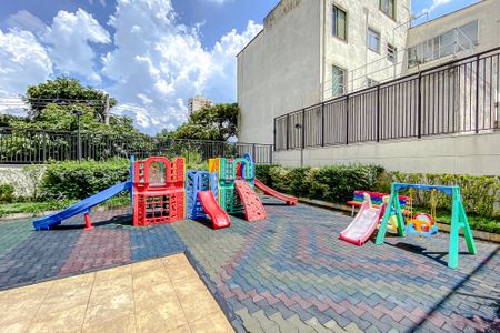 Apartamento à venda com 108m², 3 quartos e 2 vagasÁrea comum - Playground