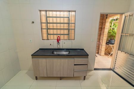 Casa à venda com 140m², 2 quartos e 2 vagas