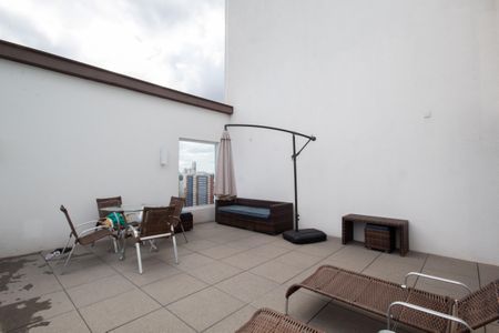 Apartamento para alugar com 46m², 2 quartos e 2 vagas Apartamento para alugar com 46m², 2 quartos e 2 vagasÁrea comum - Piscina