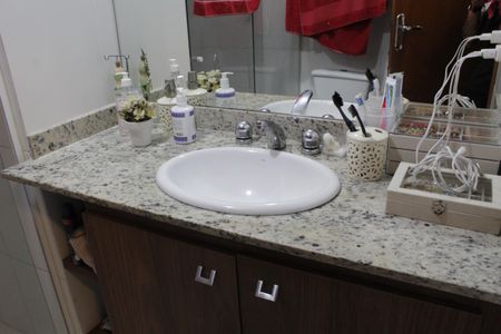 Apartamento à venda com 196m², 3 quartos e 2 vagasBanheiro da Suíte