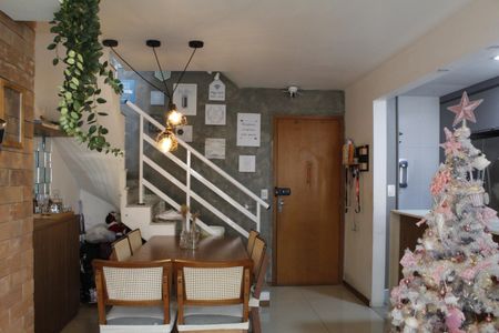 Apartamento à venda com 196m², 3 quartos e 2 vagasSala