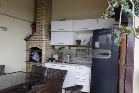 Apartamento à venda com 196m², 3 quartos e 2 vagasChurrasqueira