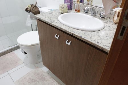 Apartamento à venda com 196m², 3 quartos e 2 vagasBanheiro Social