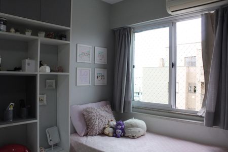 Apartamento à venda com 196m², 3 quartos e 2 vagasQuarto 2