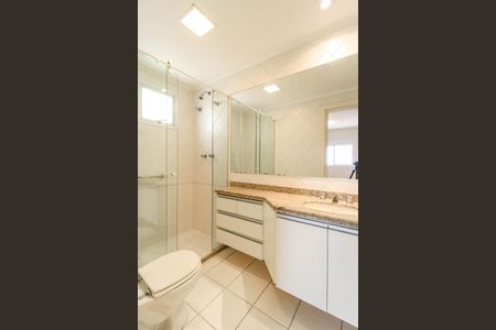 Apartamento para alugar com 116m², 4 quartos e 3 vagasBanheiro da Suíte 1