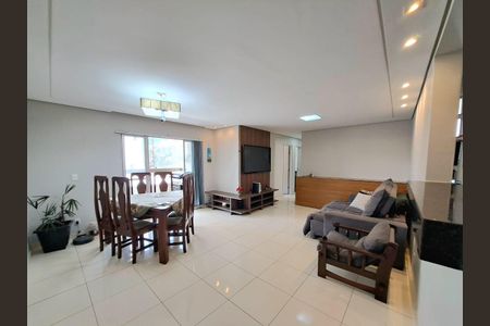 Sala de apartamento para alugar com 3 quartos, 105m² em Buritis, Belo Horizonte