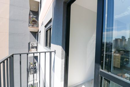 Varanda de kitnet/studio para alugar com 1 quarto, 27m² em Campo Belo, São Paulo