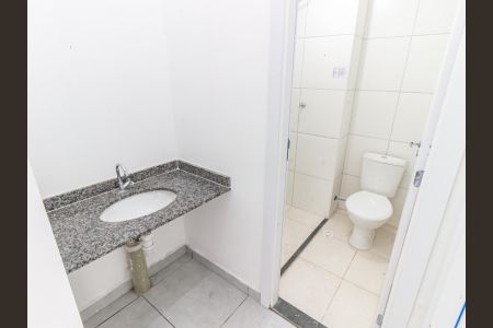 Apartamento para alugar com 34m², 2 quartos e sem vagaBanheiro