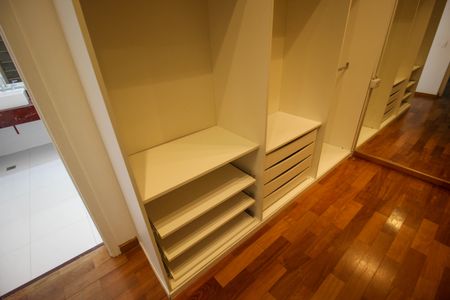 Casa de condomínio para alugar com 300m², 3 quartos e 4 vagas