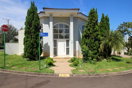 Casa de condomínio para alugar com 300m², 3 quartos e 4 vagas