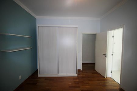 Casa de condomínio para alugar com 300m², 3 quartos e 4 vagas