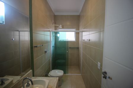 Casa de condomínio para alugar com 300m², 3 quartos e 4 vagas