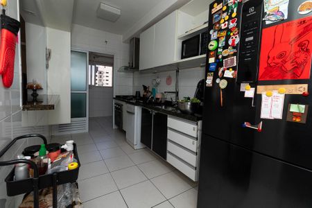 Apartamento à venda com 94m², 2 quartos e 2 vagas Apartamento à venda com 94m², 2 quartos e 2 vagasCozinha