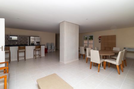 Apartamento à venda com 94m², 2 quartos e 2 vagas Apartamento à venda com 94m², 2 quartos e 2 vagasÁrea comum - Salão de festas