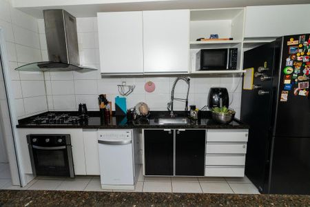 Apartamento à venda com 94m², 2 quartos e 2 vagas Apartamento à venda com 94m², 2 quartos e 2 vagasCozinha