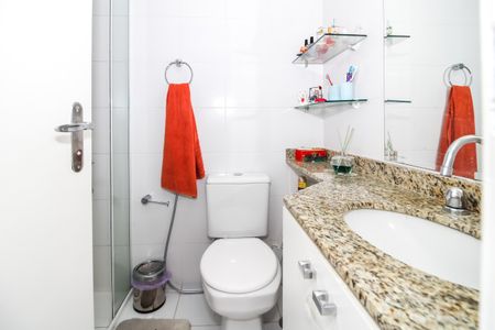 Apartamento à venda com 94m², 2 quartos e 2 vagas Apartamento à venda com 94m², 2 quartos e 2 vagasBanheiro social