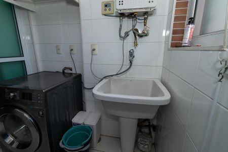 Apartamento à venda com 94m², 2 quartos e 2 vagas Apartamento à venda com 94m², 2 quartos e 2 vagasÁrea de Serviço