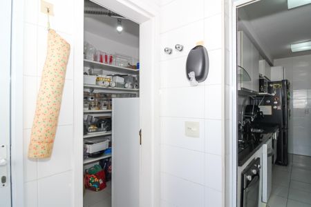 Apartamento à venda com 94m², 2 quartos e 2 vagas Apartamento à venda com 94m², 2 quartos e 2 vagasÁrea de Serviço