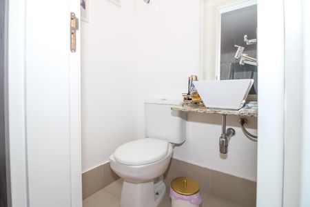 Apartamento à venda com 94m², 2 quartos e 2 vagas Apartamento à venda com 94m², 2 quartos e 2 vagasLavabo