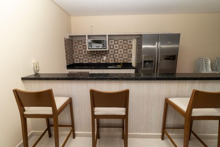 Apartamento à venda com 94m², 2 quartos e 2 vagas Apartamento à venda com 94m², 2 quartos e 2 vagasÁrea comum - Salão de festas