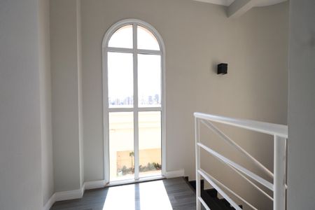 Apartamento para alugar com 170m², 3 quartos e 4 vagasEscada