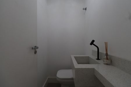 Apartamento para alugar com 170m², 3 quartos e 4 vagasLavabo