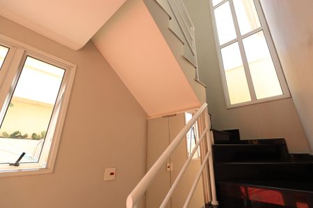 Apartamento para alugar com 170m², 3 quartos e 4 vagasEscada