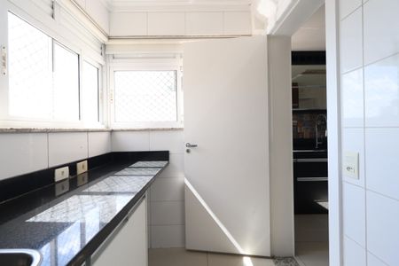Apartamento para alugar com 170m², 3 quartos e 4 vagasÁrea de Serviço