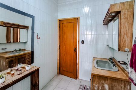 Casa à venda com 380m², 3 quartos e 3 vagasBanheiro