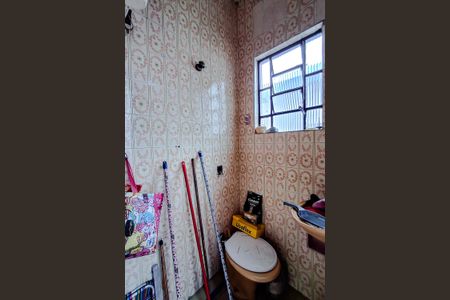 Casa à venda com 380m², 3 quartos e 3 vagasBanheiro da Área externa