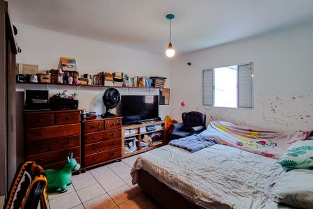 Casa à venda com 380m², 3 quartos e 3 vagasSuíte externa