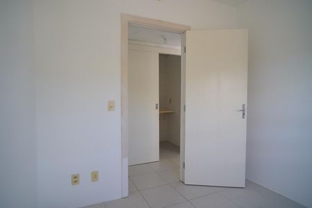 Quarto 2 de apartamento para alugar com 2 quartos, 50m² em Passo das Pedras, Porto Alegre