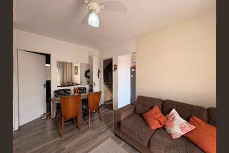 Sala de apartamento para alugar com 2 quartos, 65m² em Parque Novo Oratório, Santo André