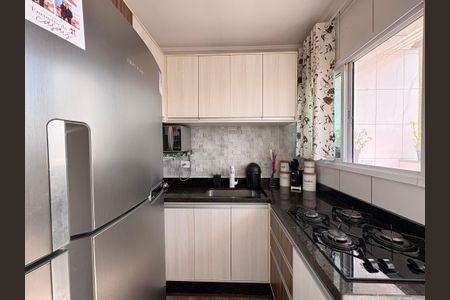 Apartamento para alugar com 65m², 2 quartos e 1 vaga Apartamento para alugar com 65m², 2 quartos e 1 vagaCozinha