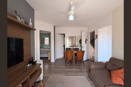 Sala de apartamento para alugar com 2 quartos, 65m² em Parque Novo Oratório, Santo André