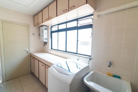 Apartamento à venda com 128m², 3 quartos e 2 vagasÁrea de Serviço