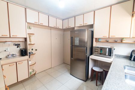 Apartamento à venda com 128m², 3 quartos e 2 vagasCozinha