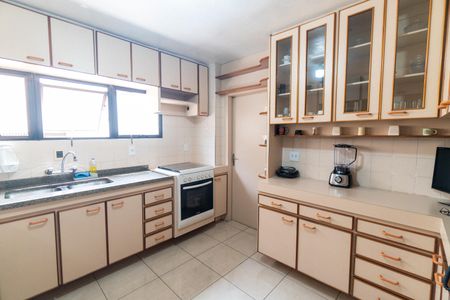 Apartamento à venda com 128m², 3 quartos e 2 vagasCozinha