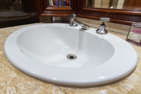 Apartamento à venda com 128m², 3 quartos e 2 vagasBanheiro Social Detalhe