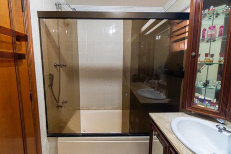 Apartamento à venda com 128m², 3 quartos e 2 vagasBanheiro Social