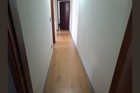 Casa à venda com 200m², 3 quartos e 2 vagasCorredor superior