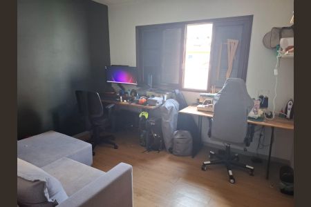 Casa à venda com 200m², 3 quartos e 2 vagasQuarto 2