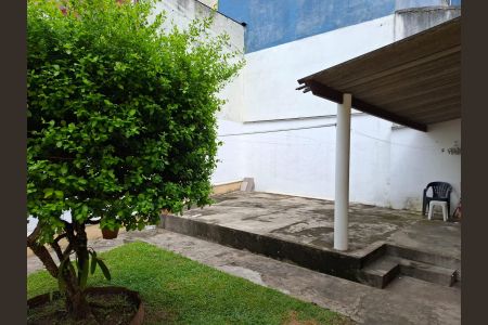 Casa à venda com 200m², 3 quartos e 2 vagasÁrea externa