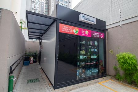 Apartamento para alugar com 28m², 1 quarto e sem vagaÁrea comum - Minimercado