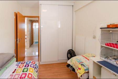 Apartamento à venda com 74m², 3 quartos e 2 vagasQuarto 1